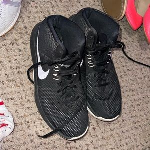 Nike Air Precision. Great condition. Size 7.5